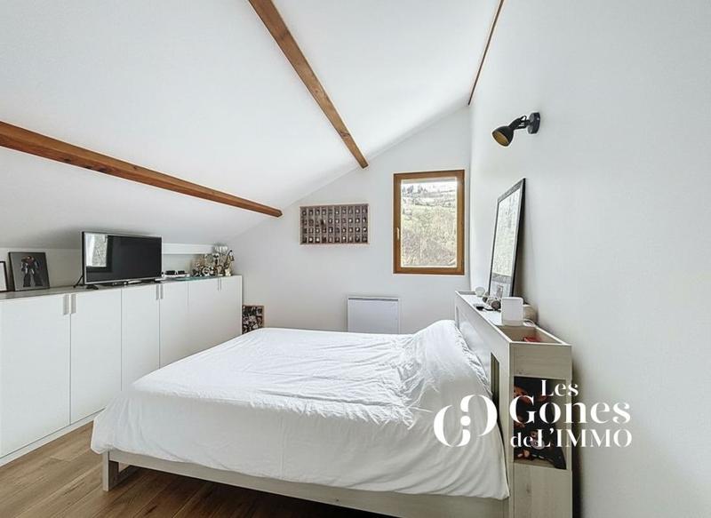 Maison - 180 m² - 7 pièces