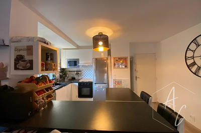 Maison - 98 m² - 6 pièces