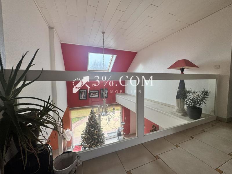 Demeure - 360 m² - 8 pièces