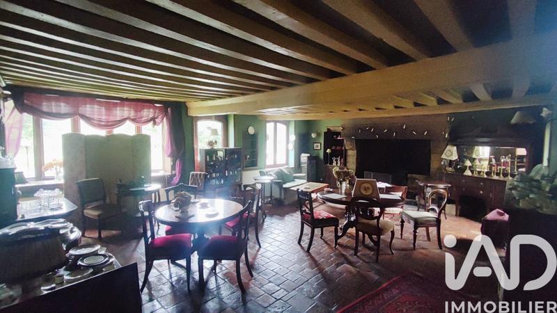 Maison - 650 m² - 20 pièces