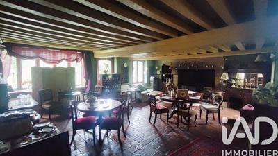 Maison - 650 m² - 20 pièces