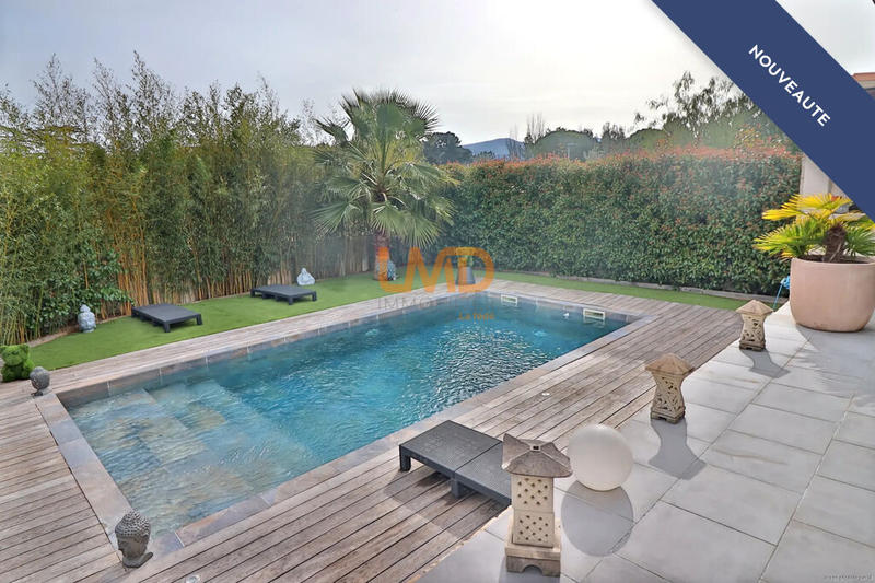 Villa - 171 m² - 8 pièces