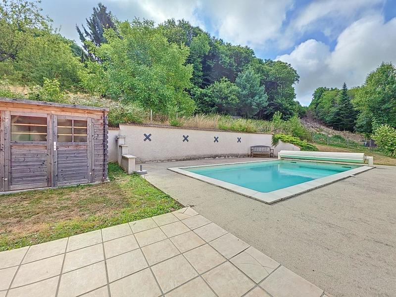 Maison - 140 m² - 5 pièces