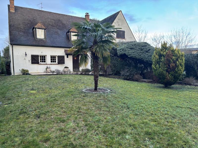 Maison - 220 m² - 9 pièces