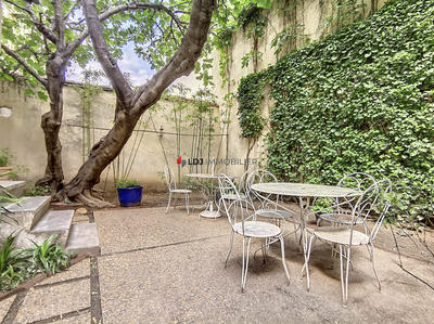 Maison - 269 m² - 10 pièces