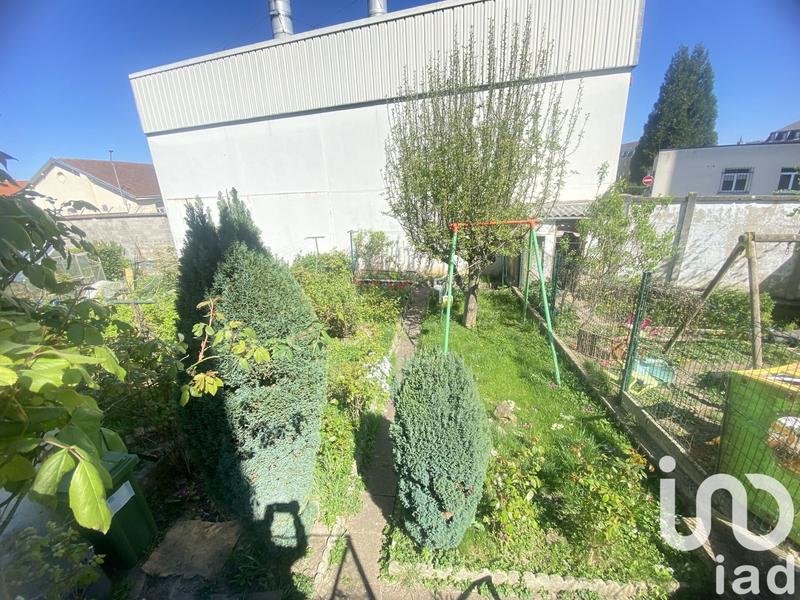 Maison - 88 m² - 7 pièces