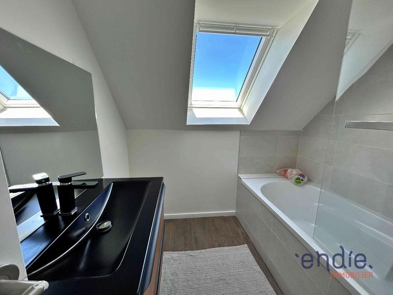 Maison - 103 m² - 5 pièces