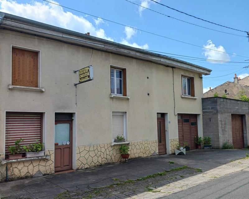 Maison - 205 m² - 6 pièces