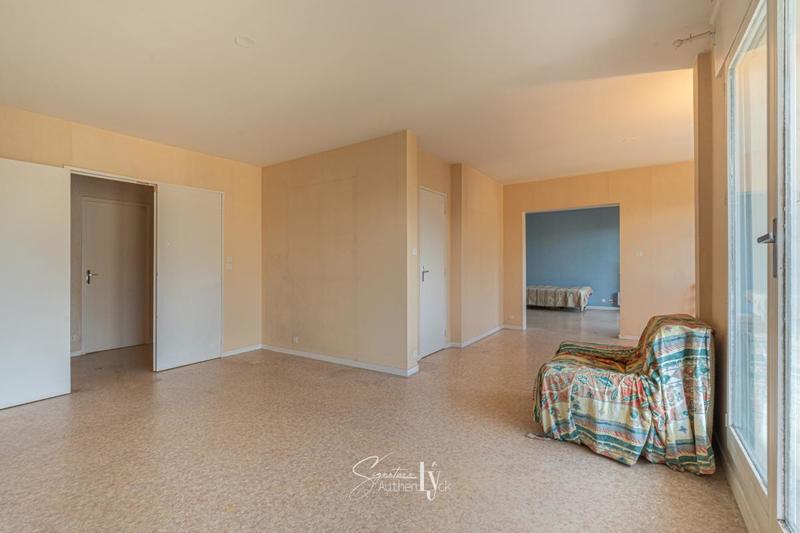 Appartement - 153 m² - 7 pièces