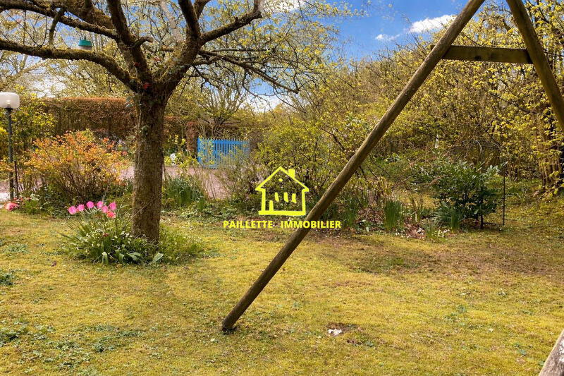 Maison - 212 m² - 8 pièces