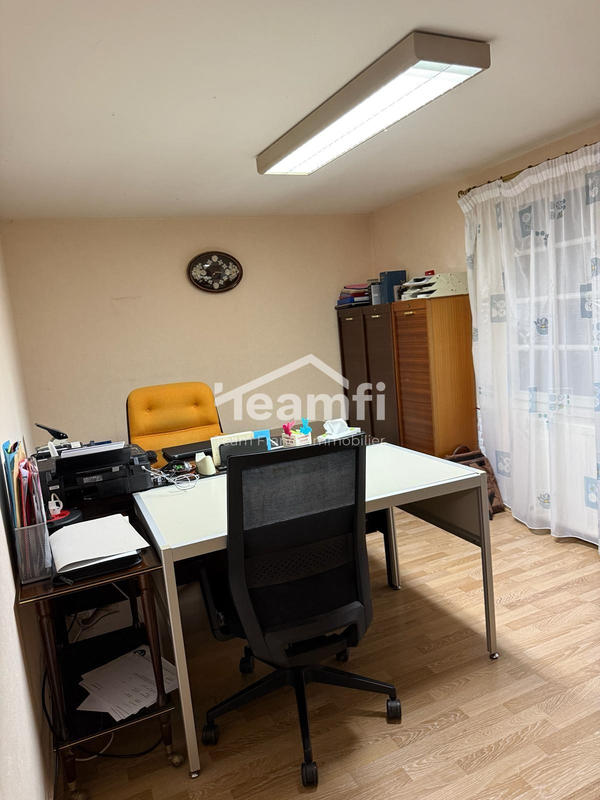 Maison - 160 m² - 8 pièces