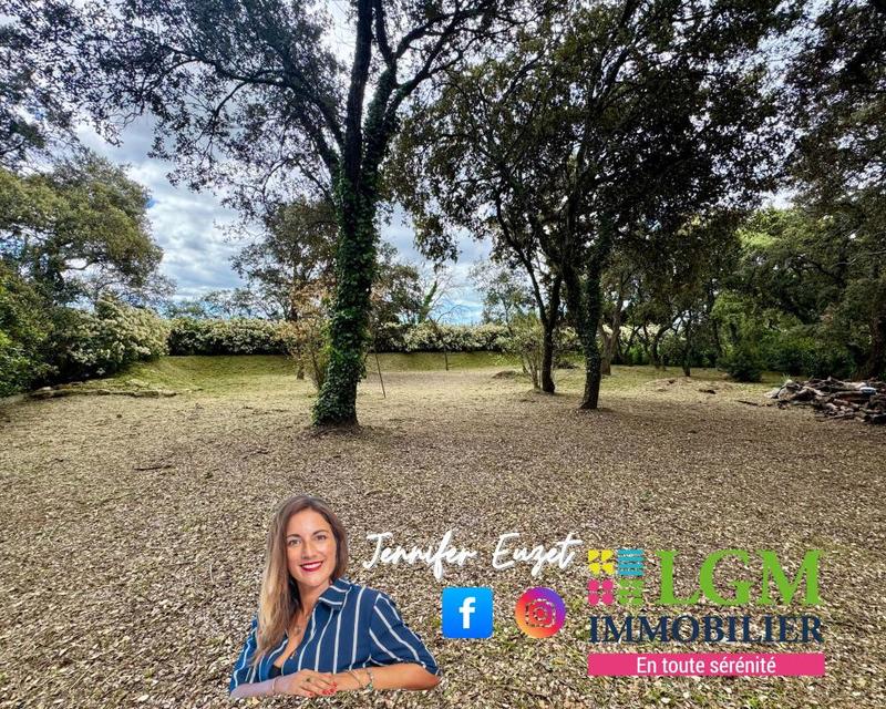 Terrain constructible - 1 429 m²