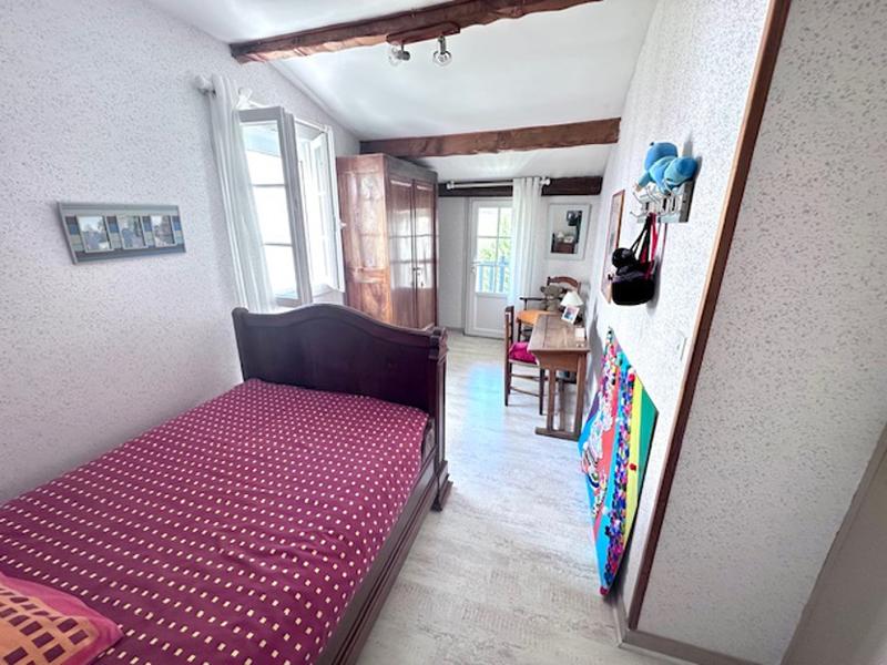 Maison - 180 m² - 8 pièces