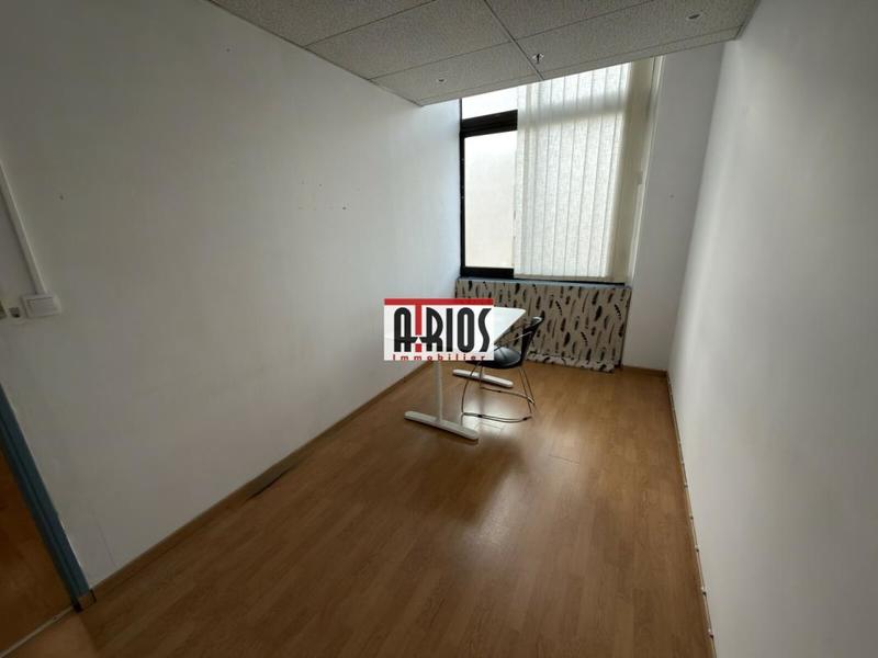 Bureau - 49 m² - 4 pièces