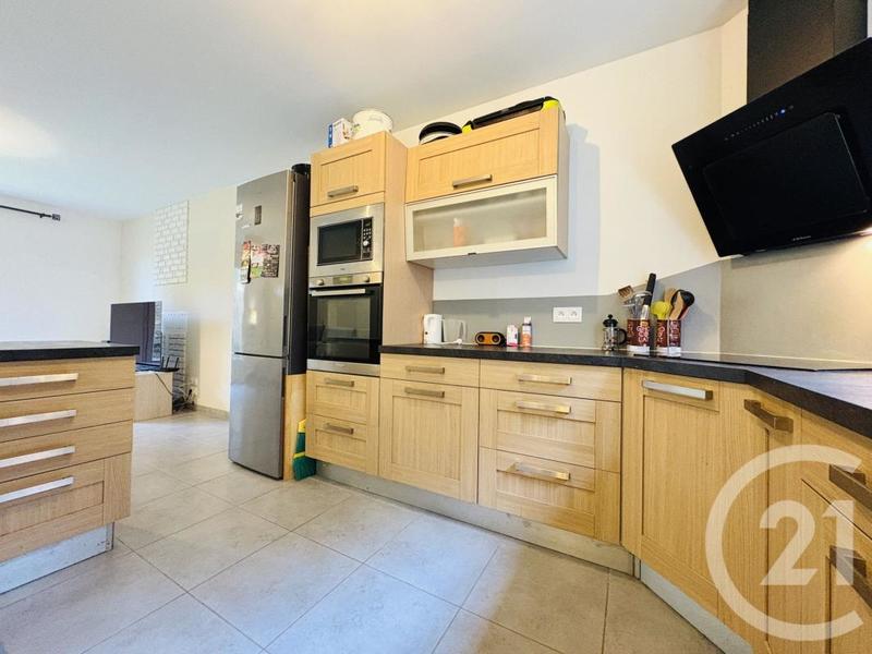 Pavillon - 137 m² - 7 pièces