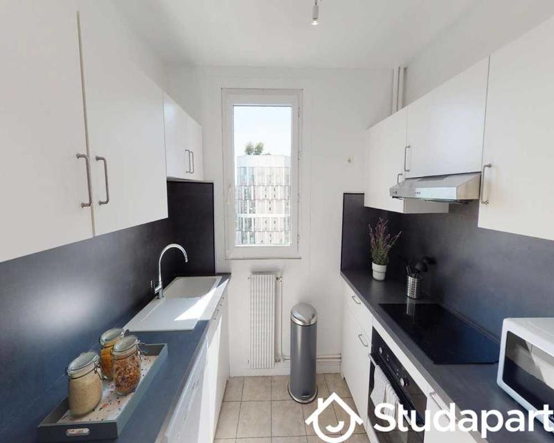 Chambre - 90 m² - 1 pièce