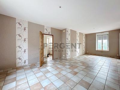 Maison - 111 m² - 6 pièces