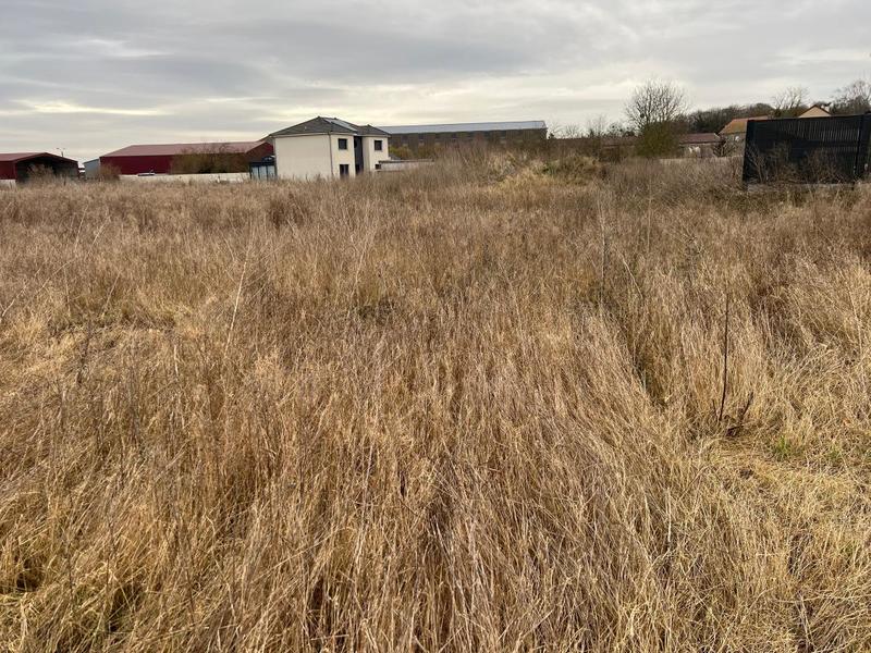 Terrain constructible - 840 m²