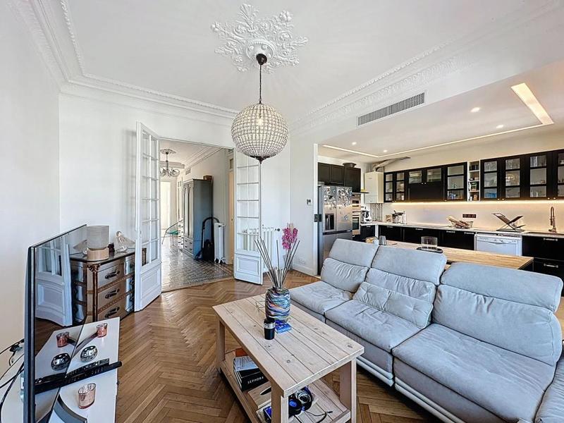 Appartement - 123 m² - 5 pièces