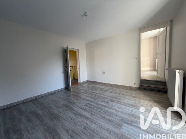 Maison - 224 m² - 7 pièces