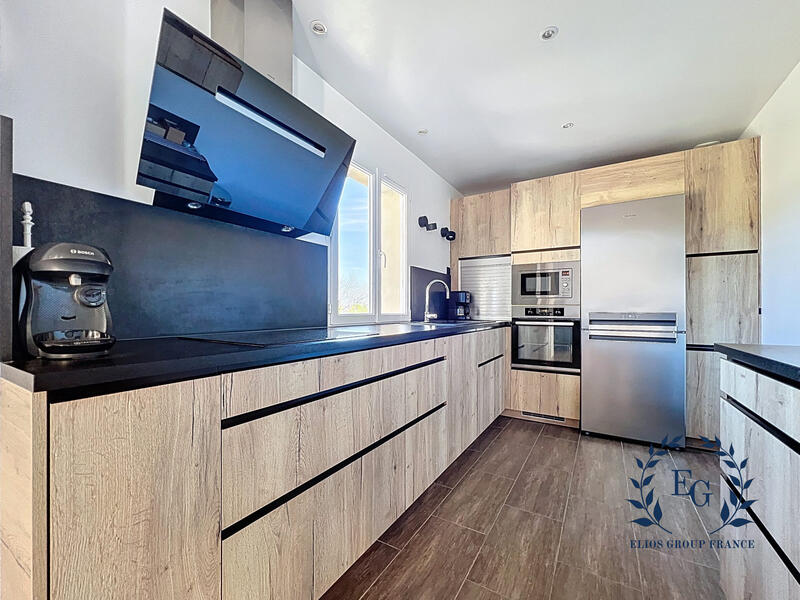 Maison - 153 m² - 6 pièces