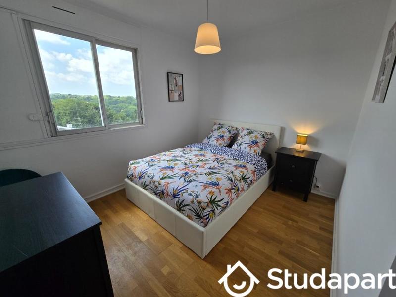 Chambre - 11 m² - 1 pièce