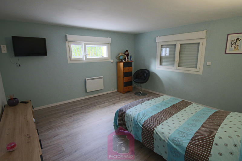 Maison - 190 m² - 8 pièces