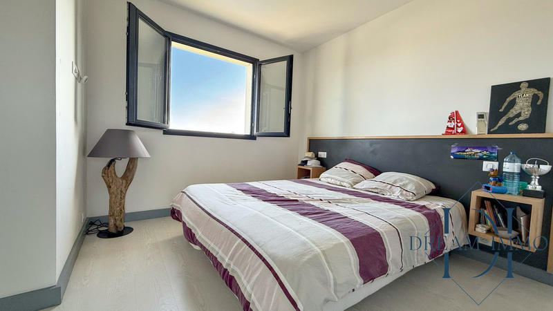 Maison contemporaine - 162 m² - 6 pièces