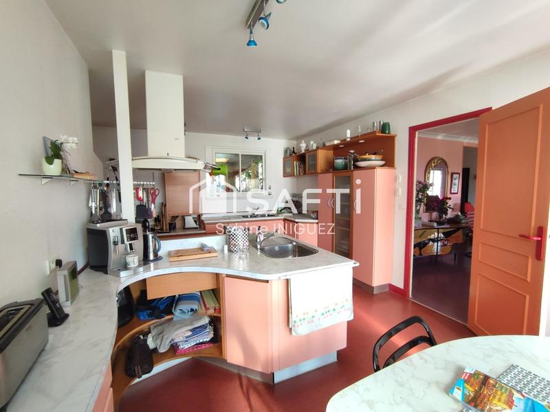 Maison - 299 m² - 8 pièces