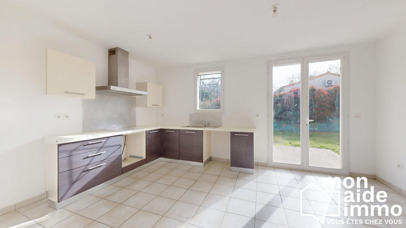 Maison - 90 m² - 5 pièces