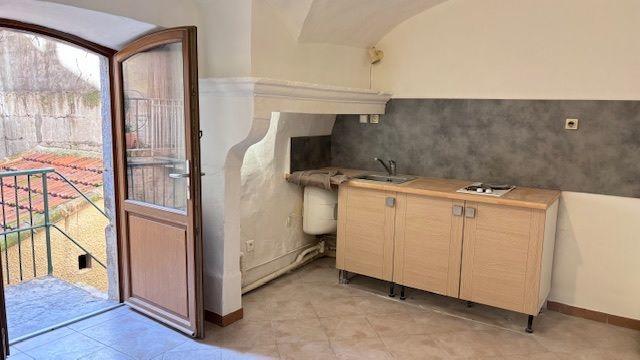 Studio - 24 m² - 1 pièce