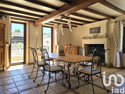 Maison - 382 m² - 12 pièces