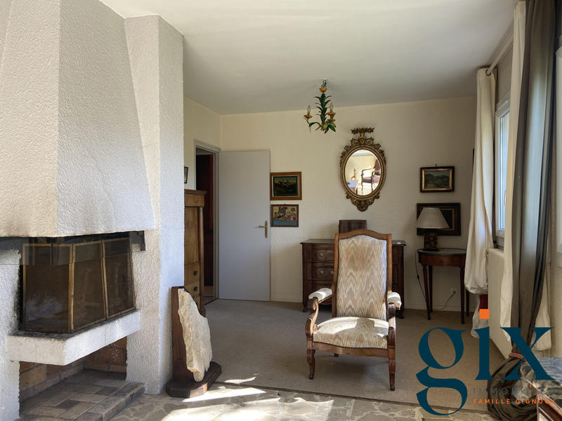 Maison - 162 m² - 9 pièces