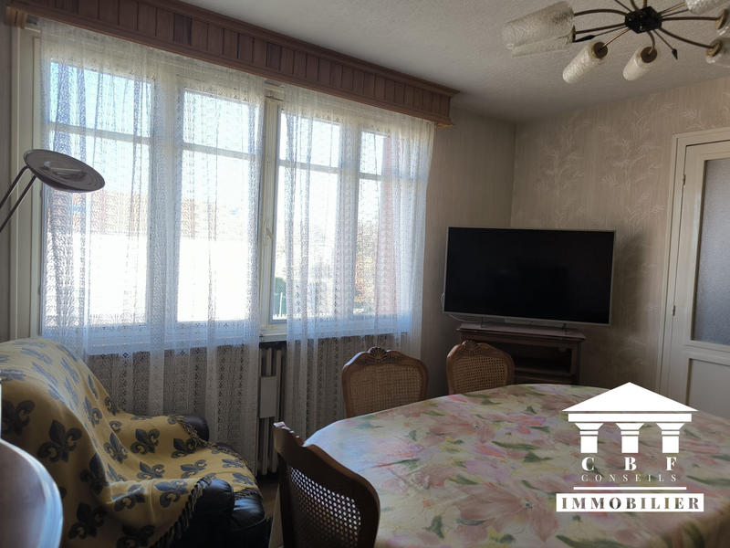 Maison - 95 m² - 5 pièces