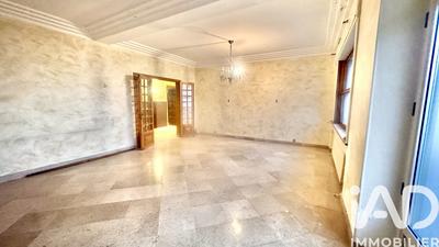 Maison de maîtres - 402 m² - 13 pièces