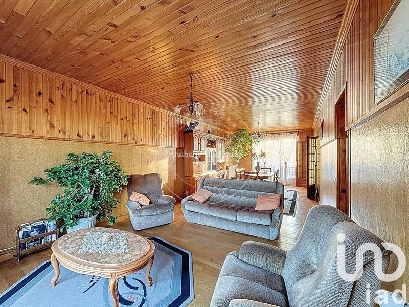 Maison - 185 m² - 7 pièces