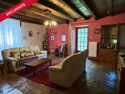 Maison - 210 m² - 7 pièces