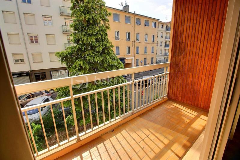 Appartement - 88 m² - 5 pièces