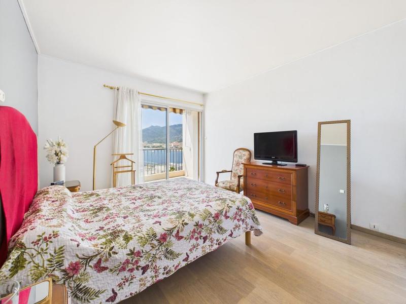 Appartement - 93 m² - 4 pièces