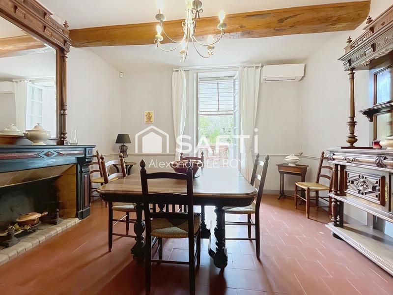 Maison - 200 m² - 10 pièces