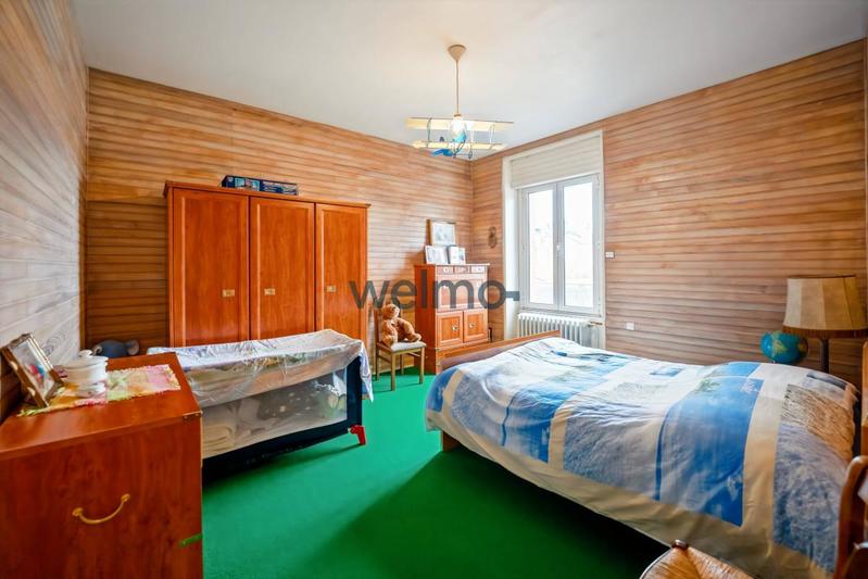 Maison - 179 m² - 9 pièces