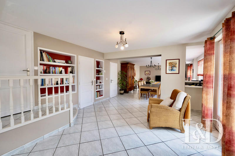 Maison ancienne - 205 m² - 7 pièces