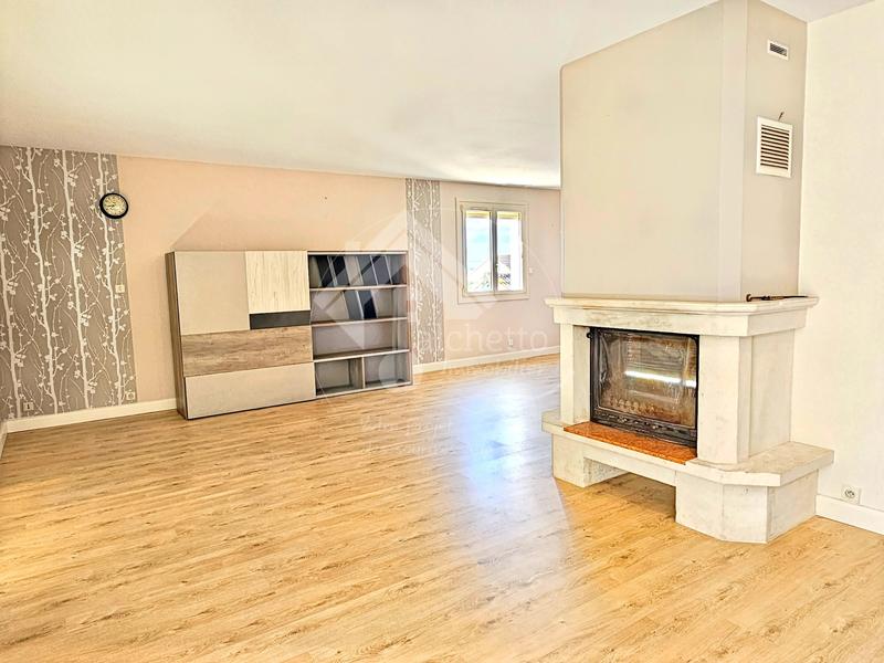 Maison - 157 m² - 7 pièces