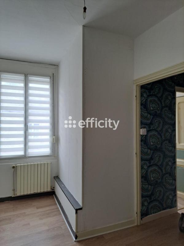 Maison de ville - 80 m² - 5 pièces