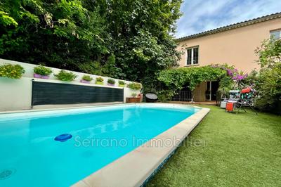 Maison de ville - 220 m² - 5 pièces