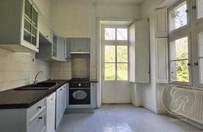 Château - 538 m² - 14 pièces