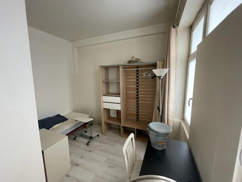 Bureau - 70 m² - 5 pièces