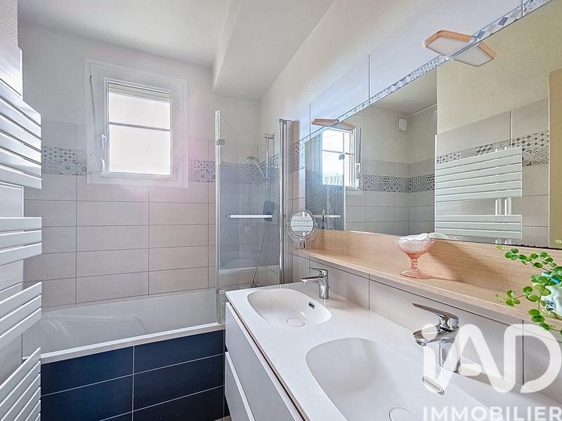 Maison - 139 m² - 7 pièces