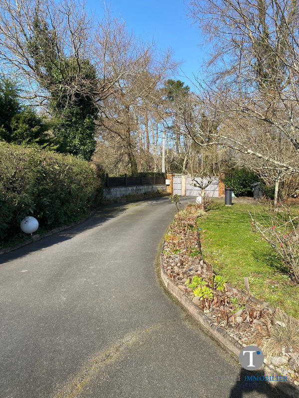 Maison traditionnelle - 140 m² - 6 pièces