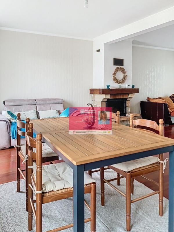 Maison - 95 m² - 5 pièces